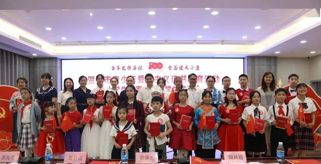 俄侦查委员会公布乌战俘登上伊尔-76运输机画面